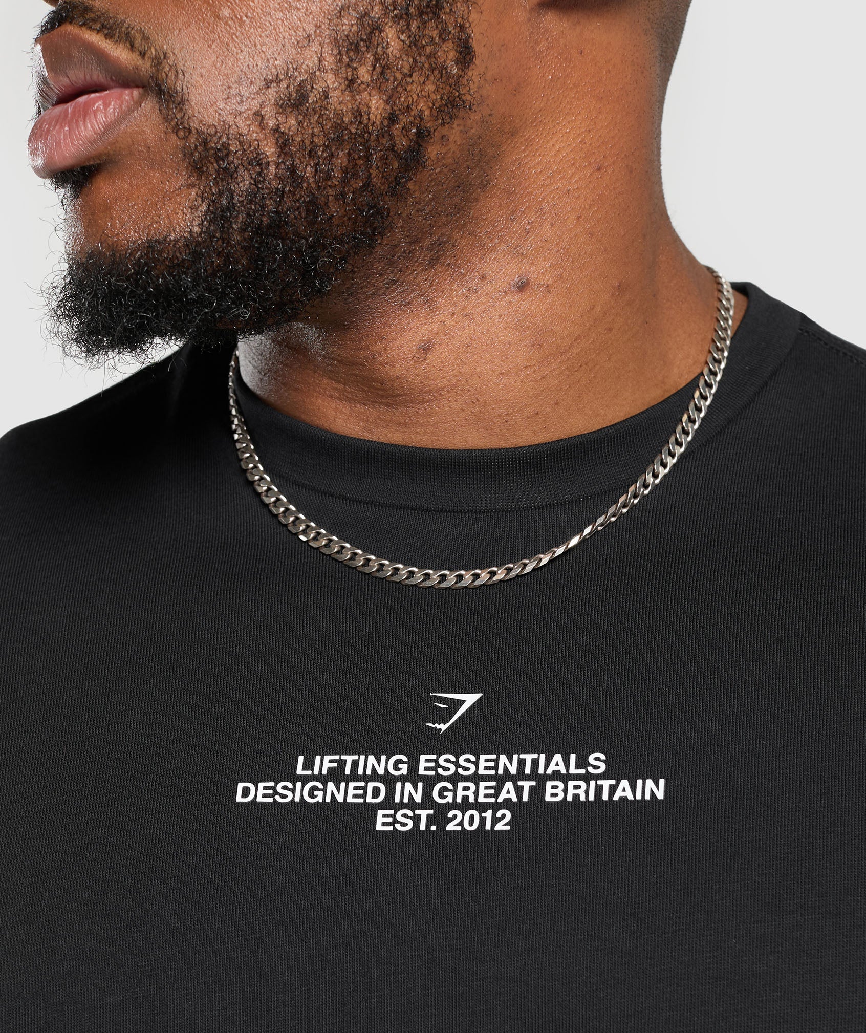 Polera Gymshark color negro (centro con frase)